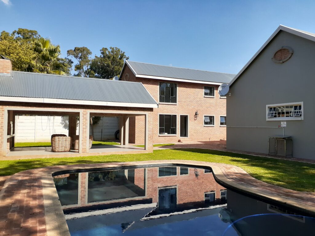 Student at 315 End st, Hatfield Hatfield Rentals